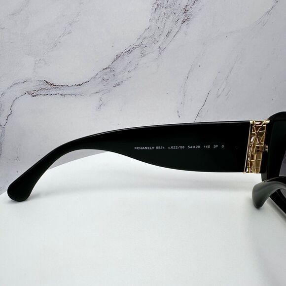 New CHANEL Sunglasses - Picture 6 of 16
